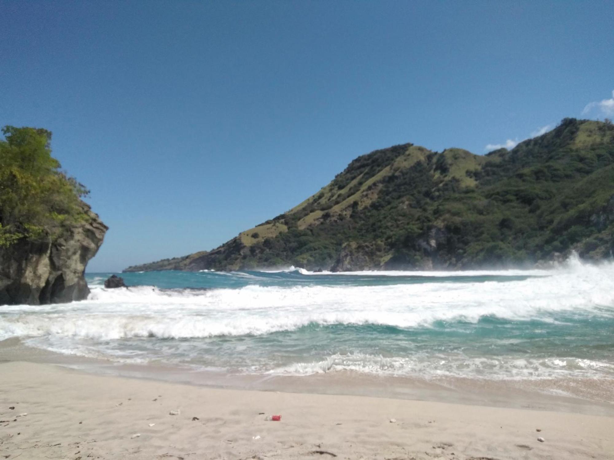 Arnolds Familly Homestay Bajawa Exteriör bild